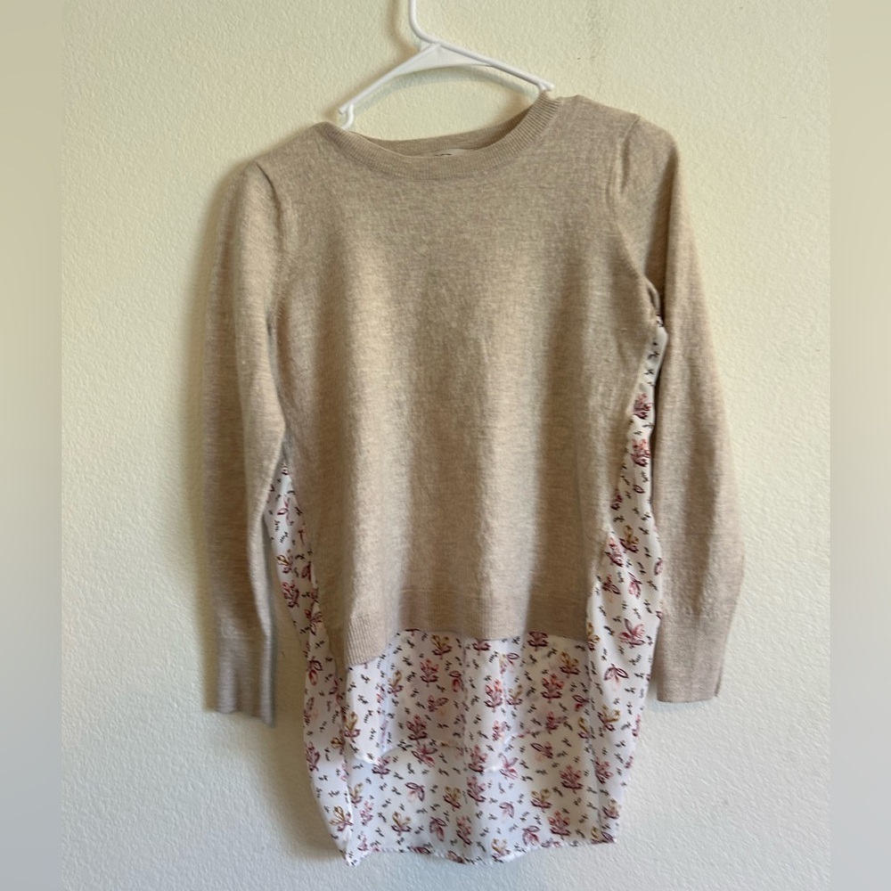 LOFT Women Brown Pullover
Sweater S